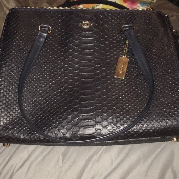 Coach leather embossed snake tote bag - Picture 2 of 7